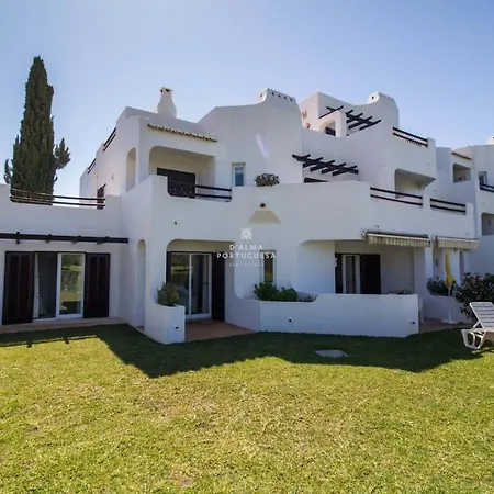 Апартаменти Golf View Албуфейра